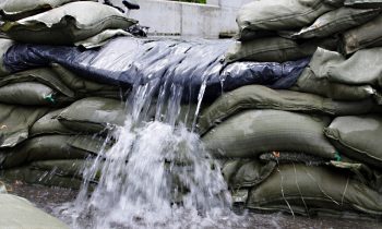 Effective urban flooding risk management